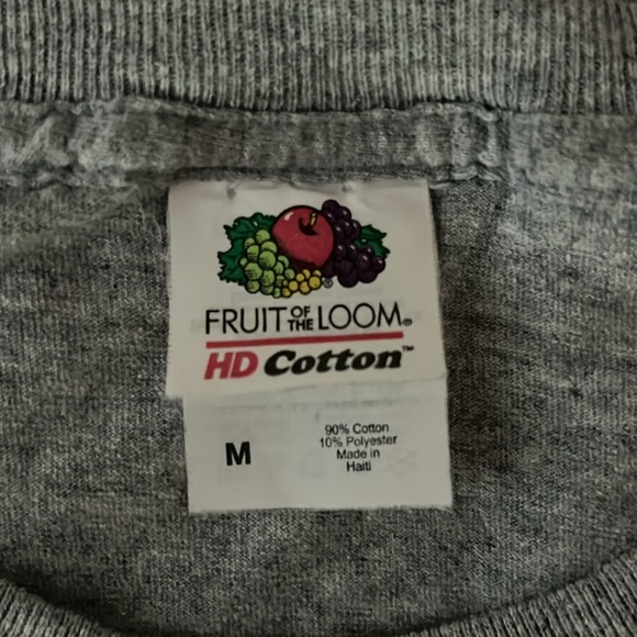 Mens Tshirt size medium - Picture 6 of 6